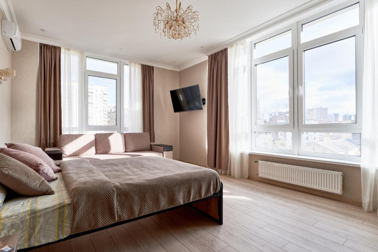 Kador Home Hotel Downtown Kiev Exteriör bild