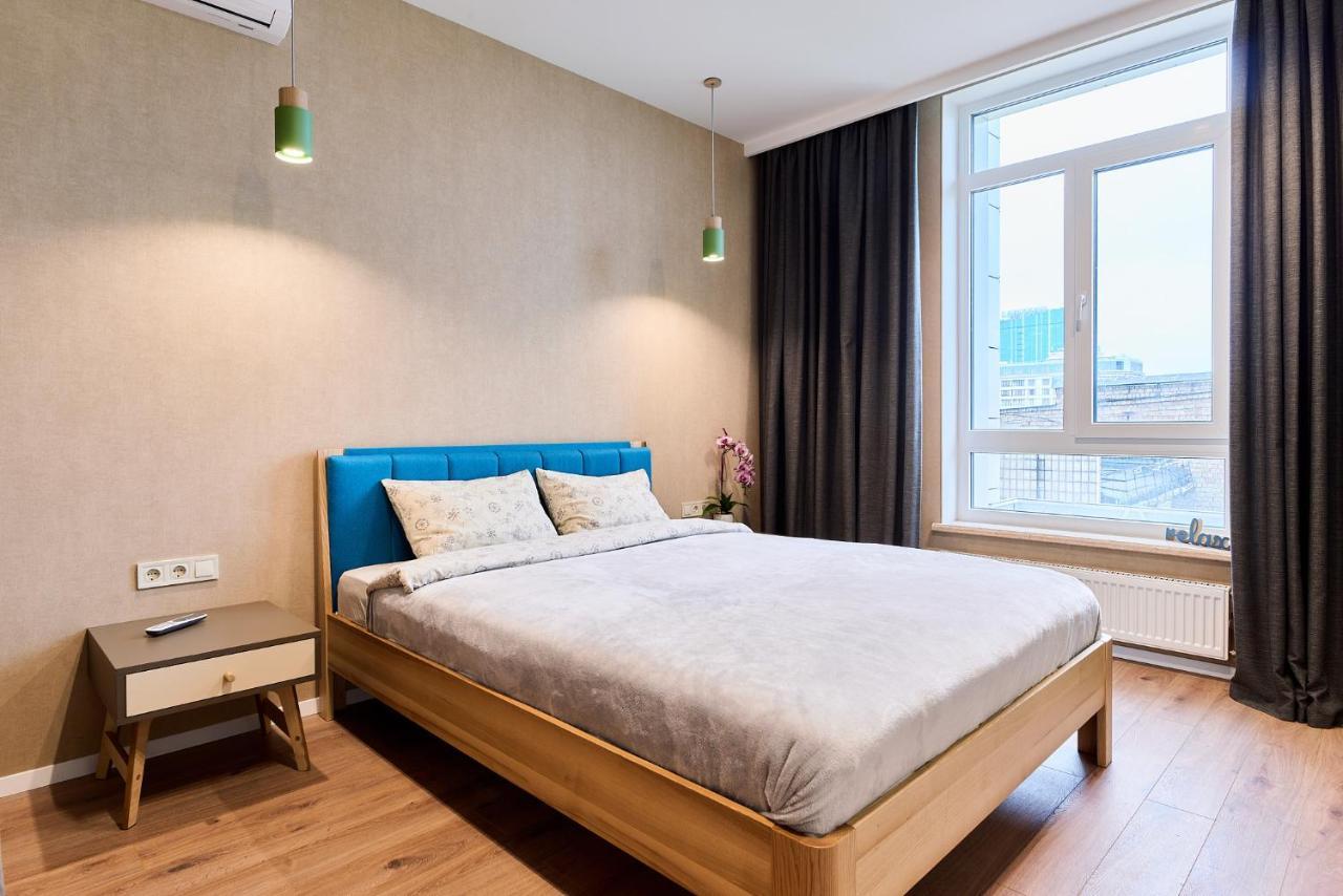 Kador Home Hotel Downtown Kiev Exteriör bild